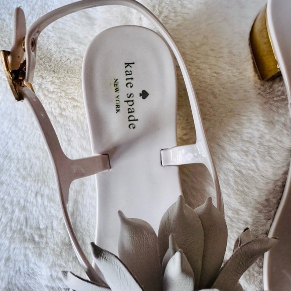 Kate Spade White Floral Women's Sandals - Picture 2 of 8